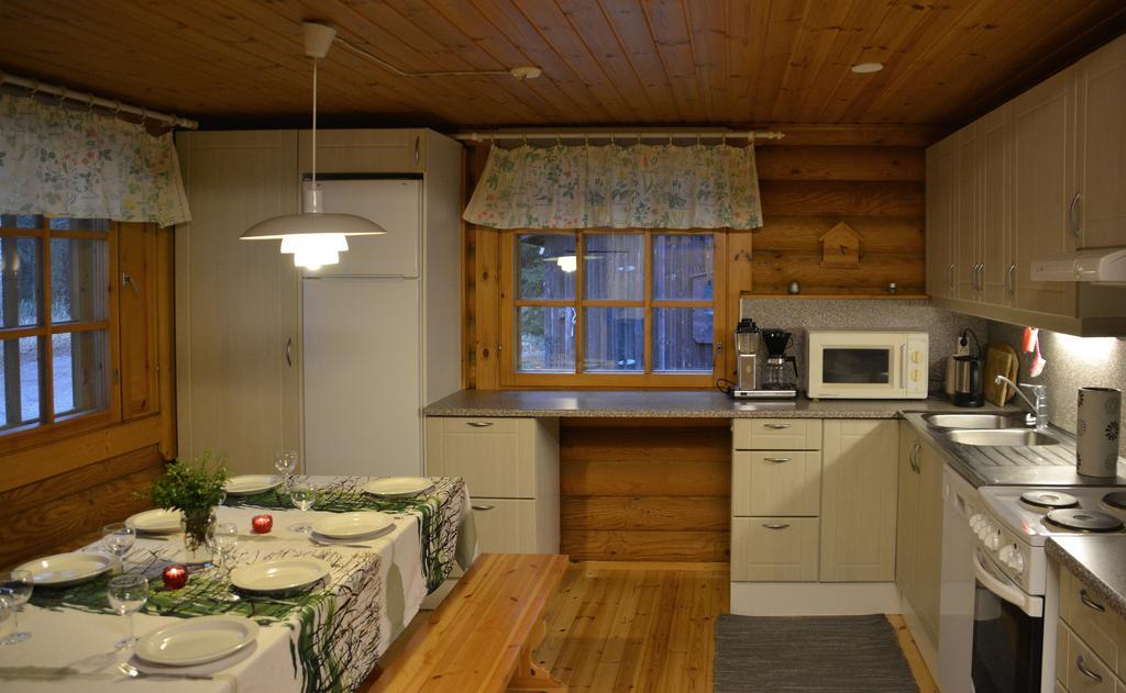 Lomapesae Cottages Pertunmaa Room photo