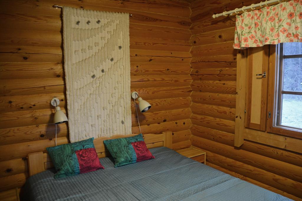 Lomapesae Cottages Pertunmaa Room photo